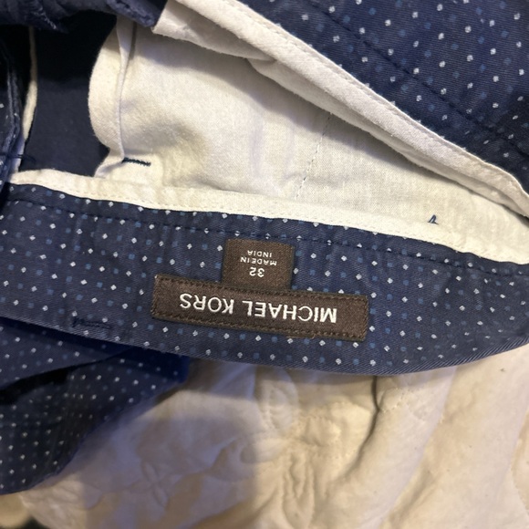 Michael Kors Other - Michael Kors Navy and White Polka Dot Shorts size 32💕